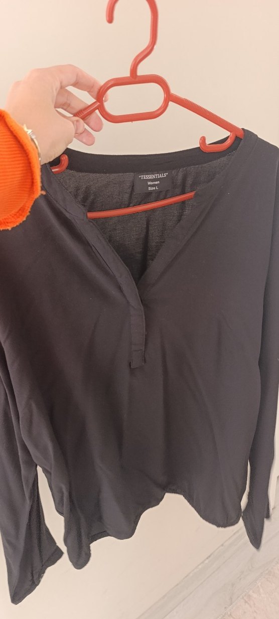 Siyah V Yaka Uzun Kollu Kadın Gömlek - Görsel 4