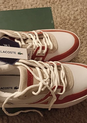 Lacoste 39