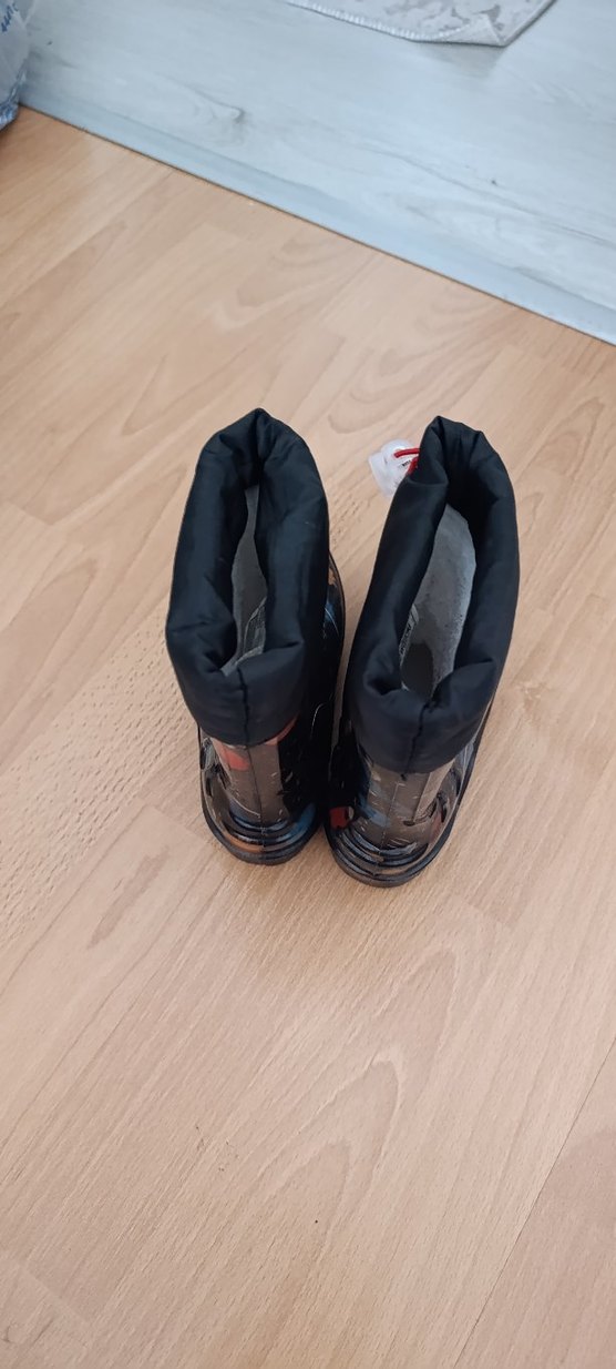 Çok Renkli Erkek Çocuk Bağcıklı Yağmur Botu - Görsel 2