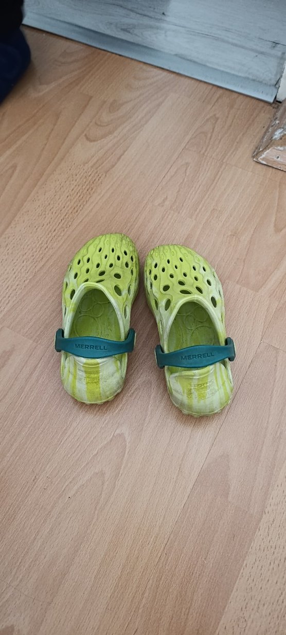 Yeşil Bağcıklı Çocuk Terlik - Görsel 2