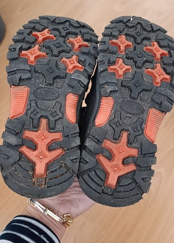 Gri Erkek Çocuk Yılan Desenli Bot - Görsel 3