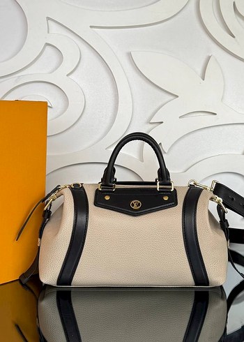 Louis Vuitton Louis Vuitton Biker PM