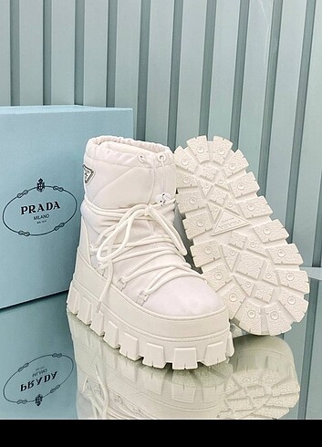 37 Beden Prada Snow Ankle Boot