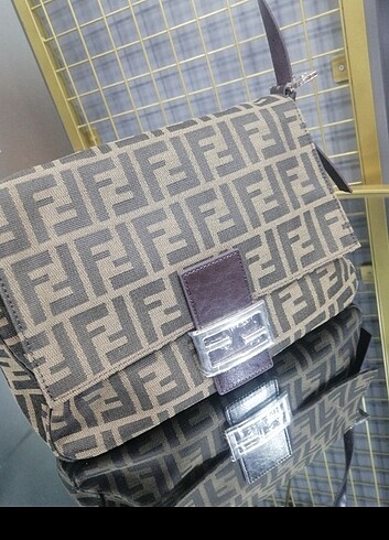 Beden kahverengi Renk Authentic Fendi Zucca Mamma Baguette