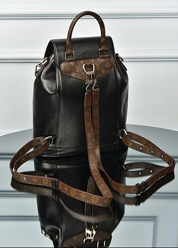 Beden LOUIS VUITTON - Montsouris Vibe PM Backpack
