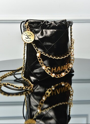 CHANEL - Chanel 22 Mini Handbag 