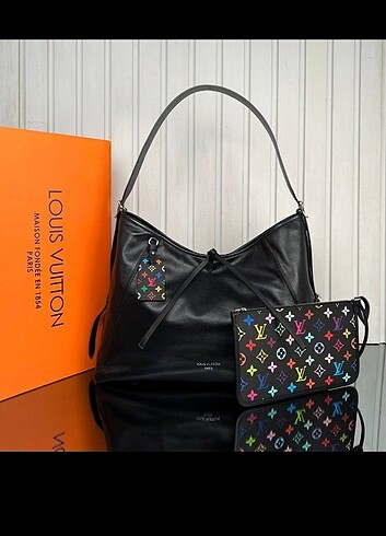 Louis Vuitton CarryAll Vibe MM 