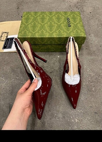 Gucci GUCCI SIGNORIA SLINGBACK PUMP 37-38-39-40