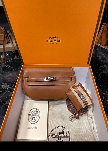 HERMES KELLY MOOVE BAG