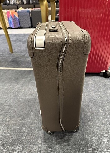  Beden Hermes R.M.S cabin suitcase 1800 Dolar