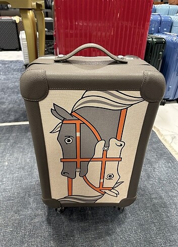 Hermes R.M.S cabin suitcase 1800 Dolar