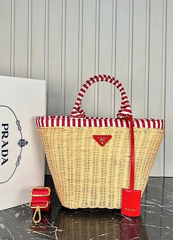  Beden Prada Cotton Wicker Bag