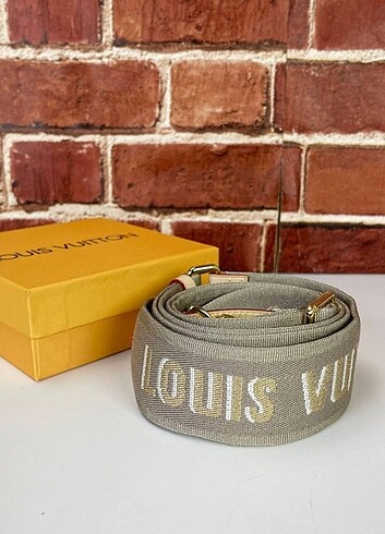 Beden Louis Vuitton Flower Motif Signature Strap