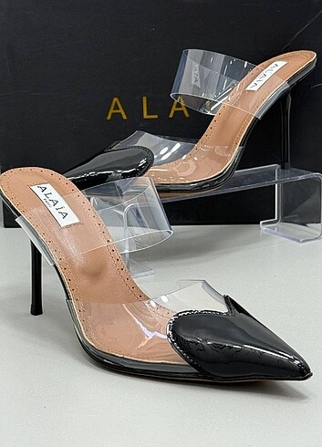Alaia Patent Leather Le Coeur Mules 90