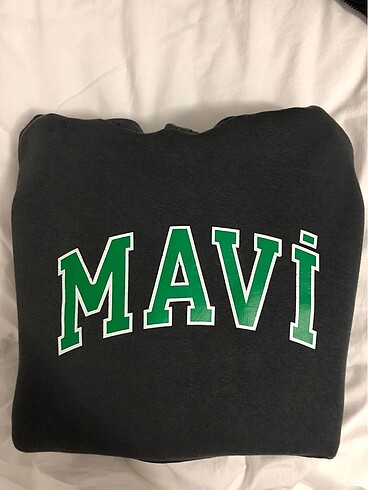 Mavi sweatshirt kapüşonlu