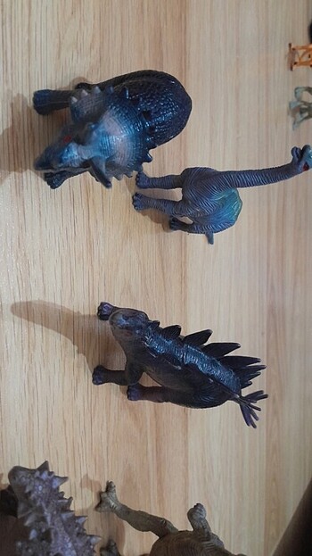  Beden Renk Karışık dinozorlar