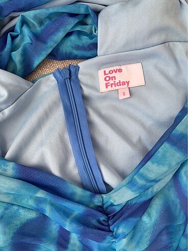 s Beden Love on friday elbise
