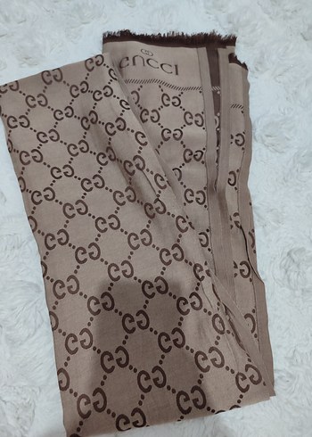 Gucci Gucci desenli çift taraflı şal