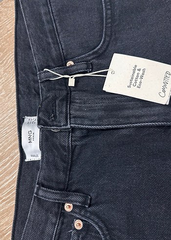 Düz Siyah Midi Denim Şort - Görsel 2