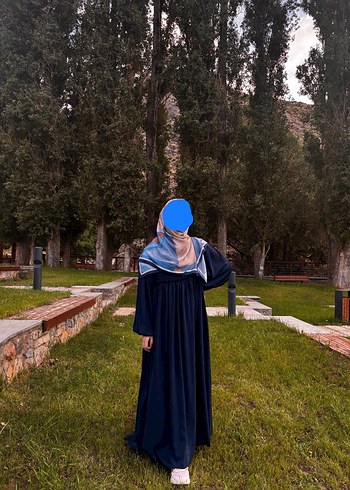 Mavi Drapeli Uzun Salaş Kadın Tesettür Elbise