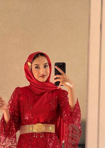 Uzun Kollu Kırmızı Dantelli Henna Elbise