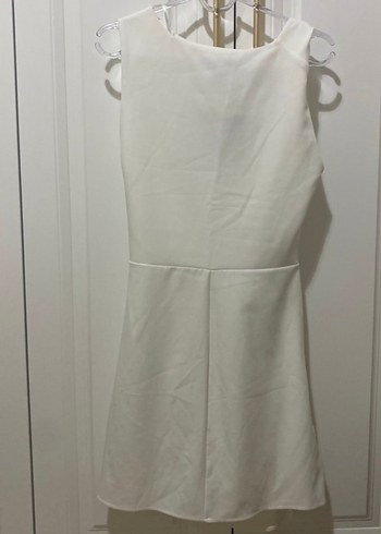 Drapeli Beyaz V Yaka Mini Elbise - Görsel 4