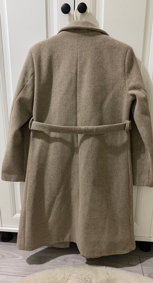 Kemerli Bej Kadın Midi Kaban - Görsel 2