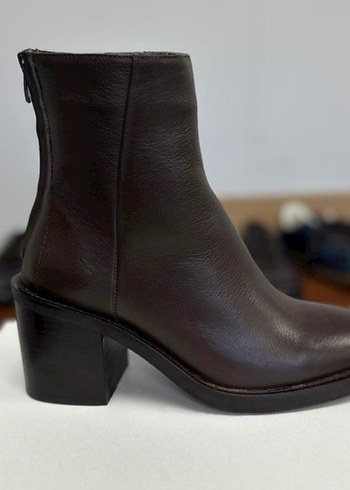 Kahverengi Deri Kadın Topuklu Bot - Görsel 3