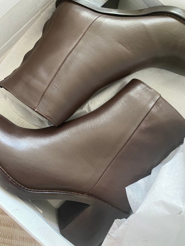 Kahverengi Deri Kadın Topuklu Bot - Görsel 2