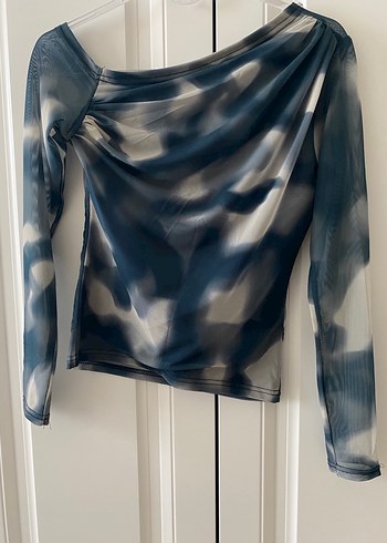 Drapeli Bağlama Desenli Uzun Kollu Bluz - Görsel 3