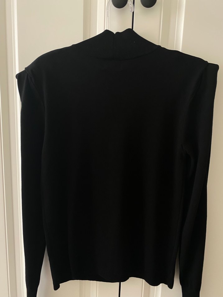 Yüksek Yaka Siyah Vatkalı Kadın Triko - Görsel 2