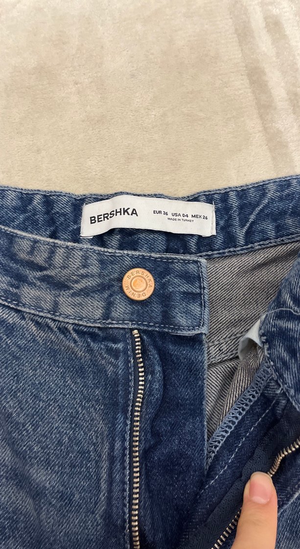 Gri Yıkamalı Rahat Kesim Kadın Kot Pantolon - Görsel 2