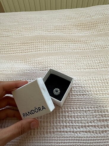 Pandora Pandora charm