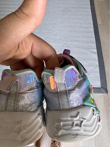 25 Beden Skechers ışıklı unicorn ayakkabı