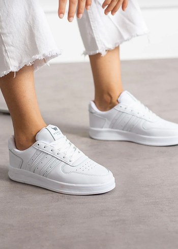 38 Beden Beyaz Bağcıklı Stiletto Topuklu Kadın Spor Ayakkabı
