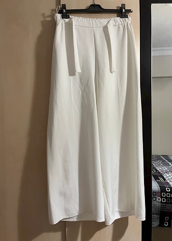 Beyaz Salaş Kadın Kumaş Pantolon