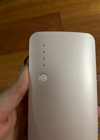 Beyaz Taşınabilir Power Bank Şarj Cihazı - Görsel 2