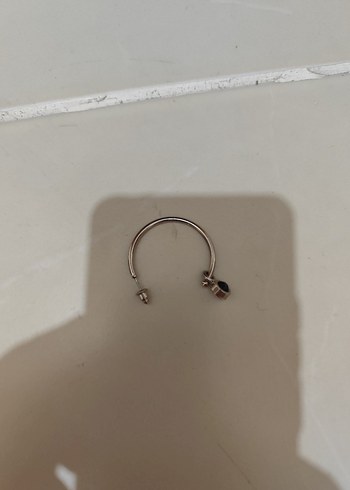 Beden Minimalist Siyah Midi Küpe .tek