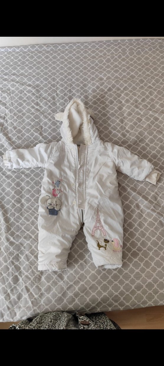 Kapüşonlu Beyaz Bebek Tulumu.0. -3 ay - Görsel 3