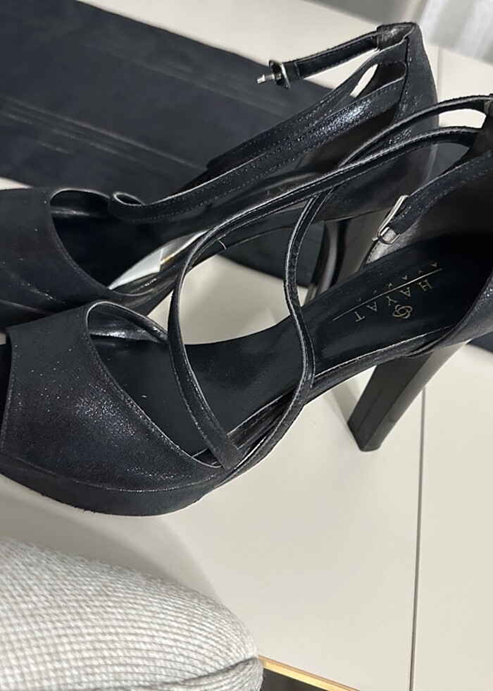 Topuklu ayakkabı - Görsel 4