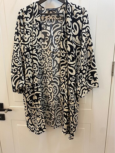 LC Waikiki kimono