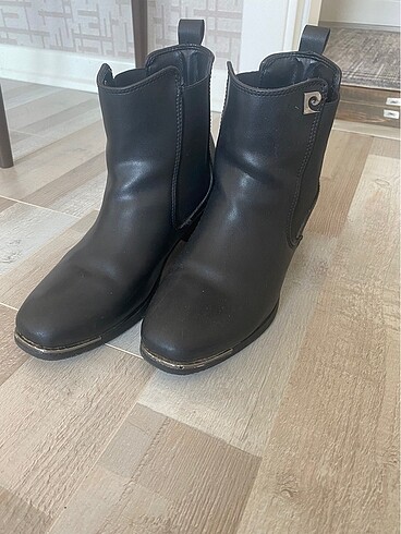 39 Beden pierre cardin bot