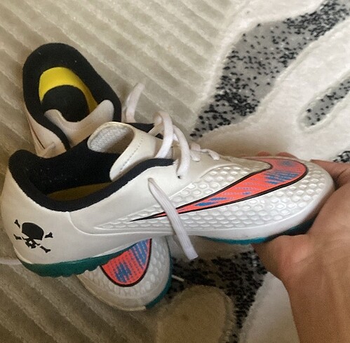 35 Beden Nike Hypervenom Çocuk Krampon