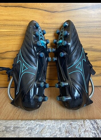 Mizuno Morelia Neo