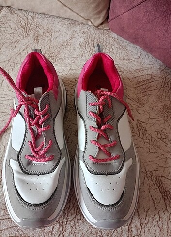 Nike Kadın spor ayakkabı
