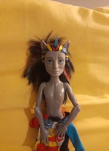 Beden Monster High