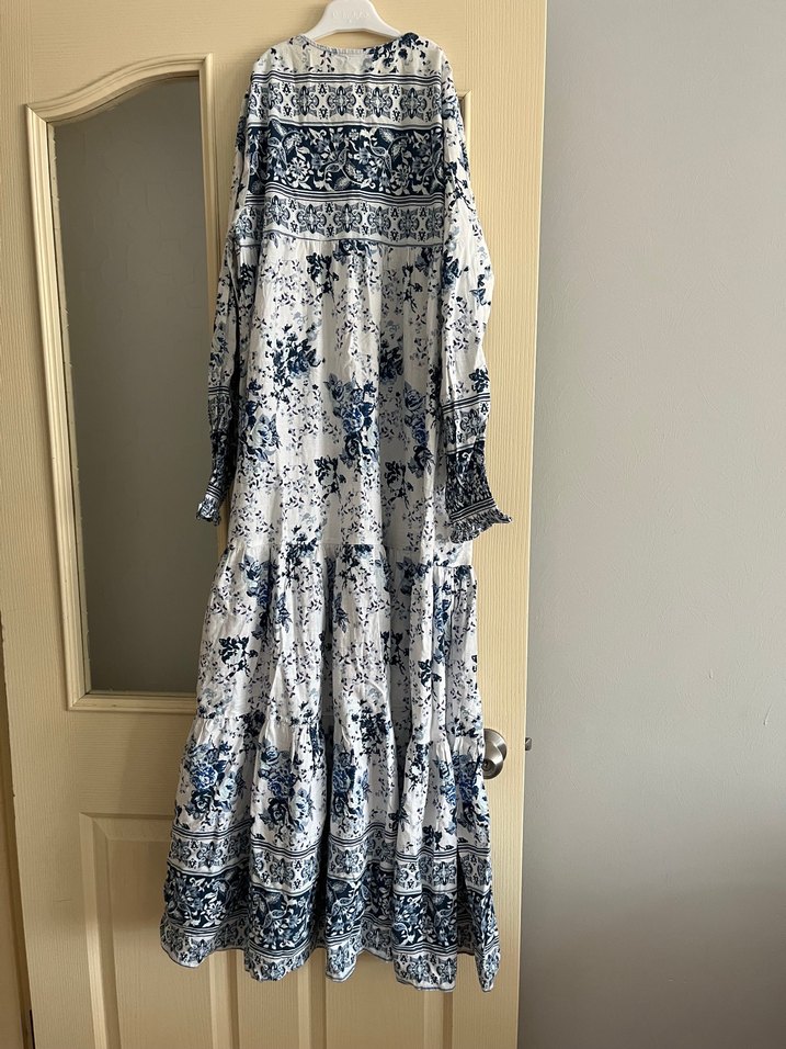 Uzun V Yaka mavi Beyaz Elbise - Görsel 5