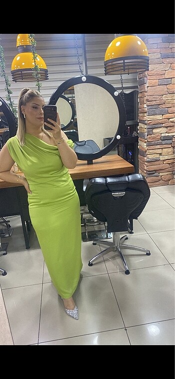 Diğer gece elbisesi