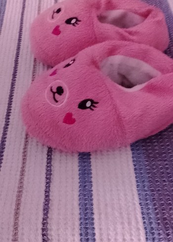 Nakışlı Pembe Kız Çocuk Ev Terliği - Görsel 2