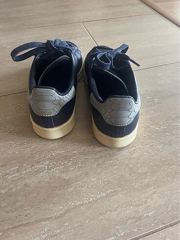 38 Beden Adidas